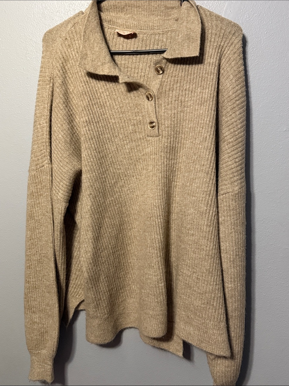 Ribbed V‑Neck Button Sweater in Tan